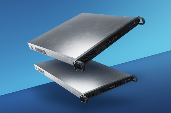 Tre RACK 19″ 1U serverskåp